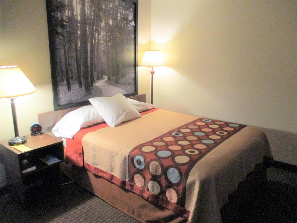 מלון Super 8 By Wyndham Bemidji Mn מראה חיצוני תמונה