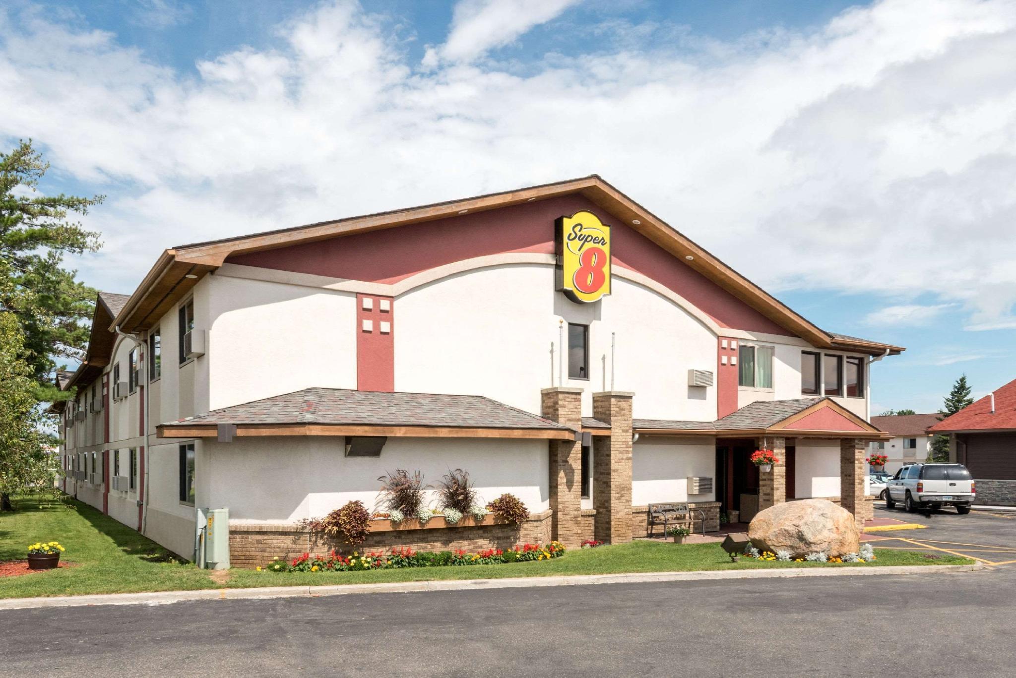 מלון Super 8 By Wyndham Bemidji Mn מראה חיצוני תמונה