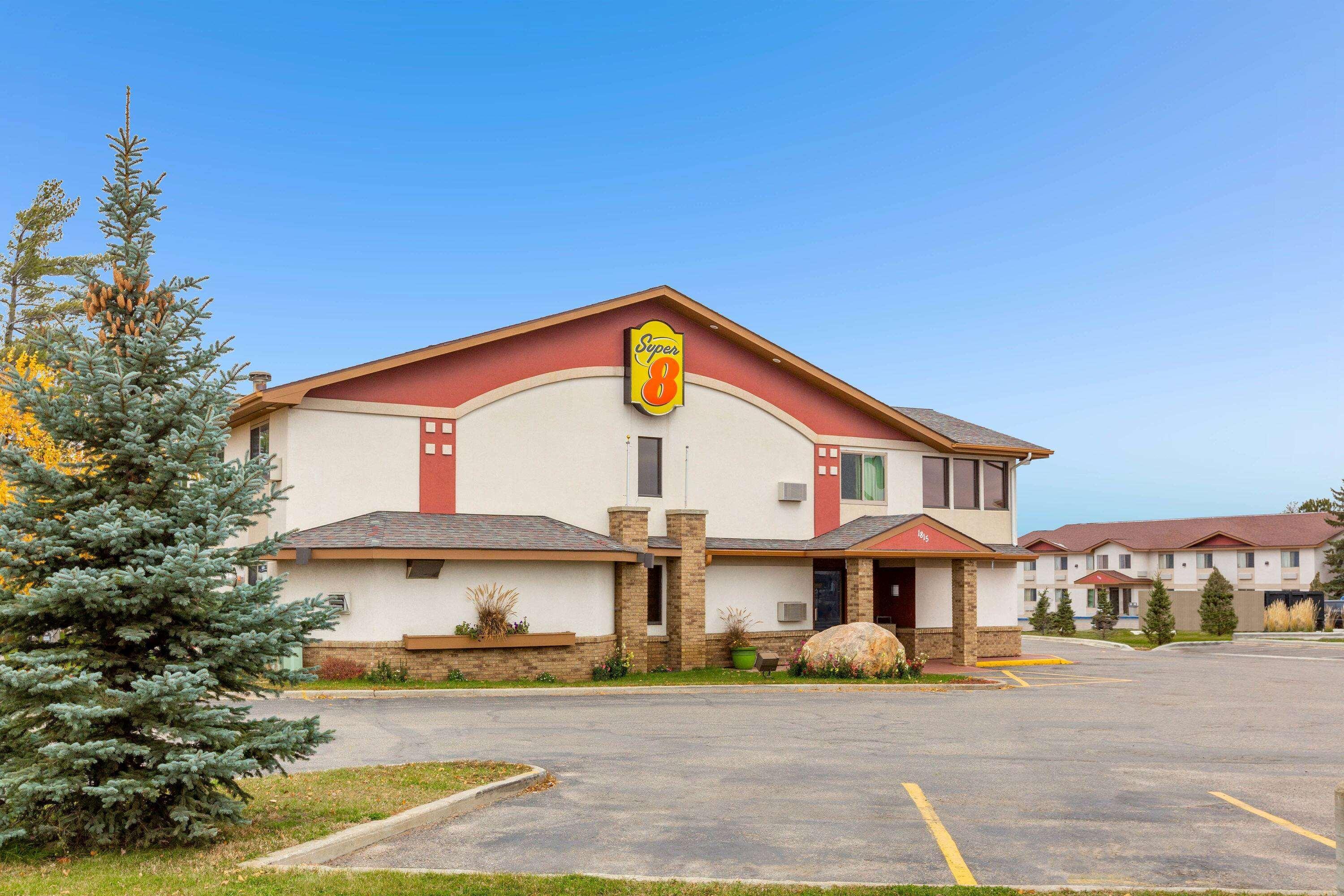 מלון Super 8 By Wyndham Bemidji Mn מראה חיצוני תמונה